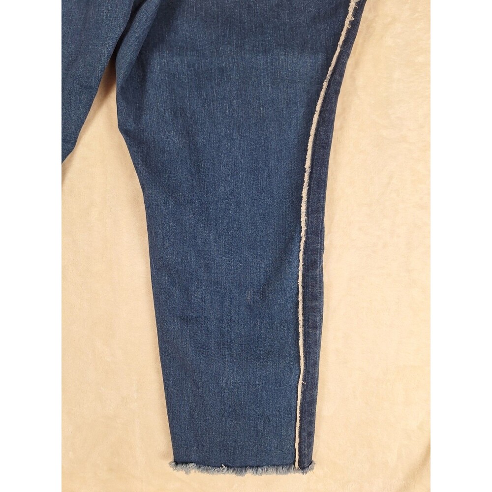 SLINK Curvy Fit Blue Jeans Womens Medium Wash Plus Size 24 Frayed 46x27 Ankle - Picture 12 of 14